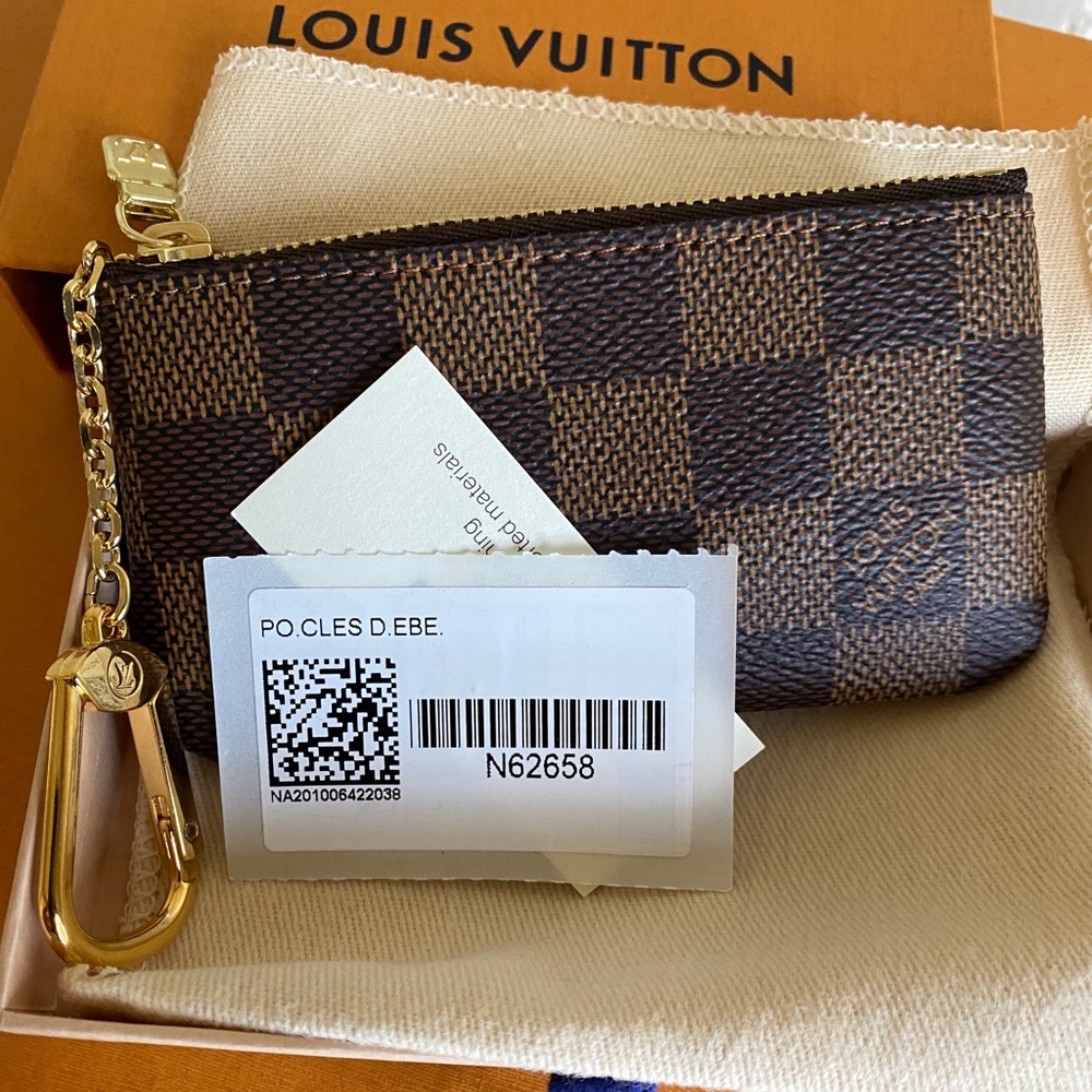 💕Louis Vuitton Key Pouch BRAND NEW